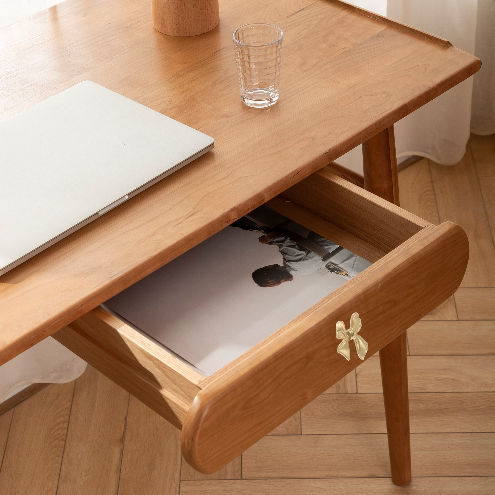 มือจับลิ้นชักทองเหลืองรูปโบว์  - Unique Furniture Hardware Pulls บทวิจารณ์และราคา